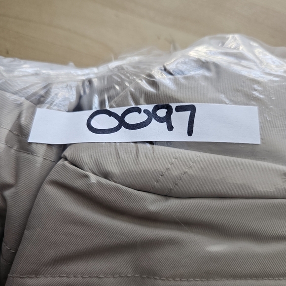 Tally Ho Women's Beige Quilted Puffer Jacket Sz Large Fall Neutral Minimalist - Picture 15 of 15